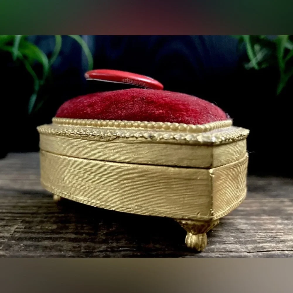 Vintage Florenza Art Nouveau Jewelry Casket Trinket Box | Velvet Pincushion Top